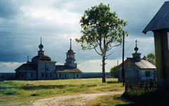 Деревня Сырья. Успенский Сырьинский монастырь (основан в 1402 году)