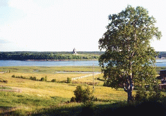 Владимирская церковь в селе Подпорожье на реке Онега