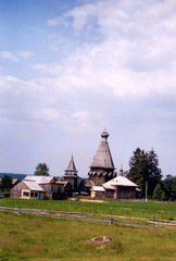 Никольская церковь и колокольня в деревне Согиницы
