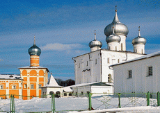 Окресности Новгорода. Хутынь. Варлаамо-Хутынский женский монастырь. Основан в 1192 г.