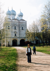 Окрестности Ростова Великого. Борисоглебский монастырь. Сретенская надвратная церковь (1680)