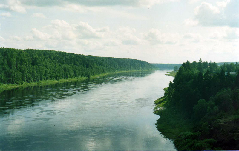 Юг река сухона
